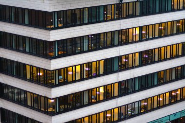 Ofis Binası Windows'ta görünümü