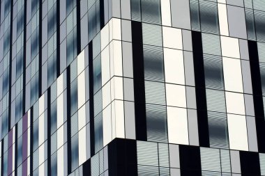 Ofis binası içinde pencere eşiği