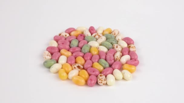 Jelly Beans Roterande Isolerad Vit — Stockvideo