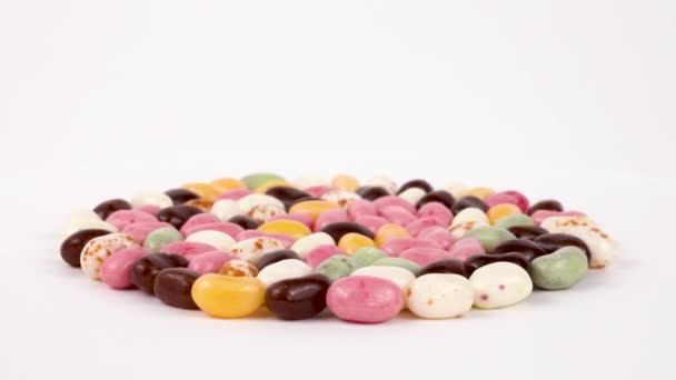 Jelly Beans Draaien Loopbare Geïsoleerd — Stockvideo