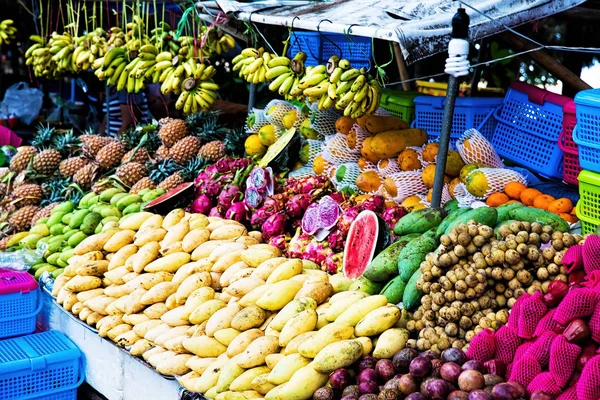 Frukt gatuförsäljare i Phuket, Thailand Royaltyfria Stockfoton