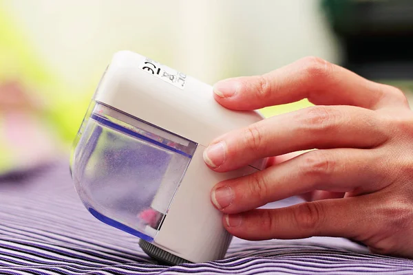 Tekstil temizlik için mini ustura.