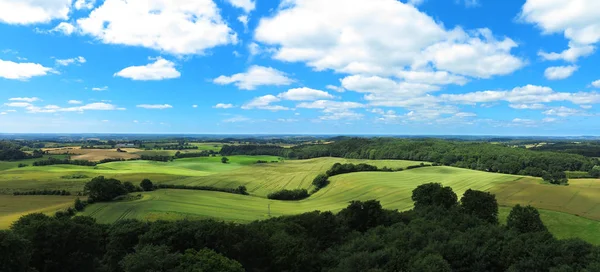 Wellige ländliche Landschaft — Stockfoto