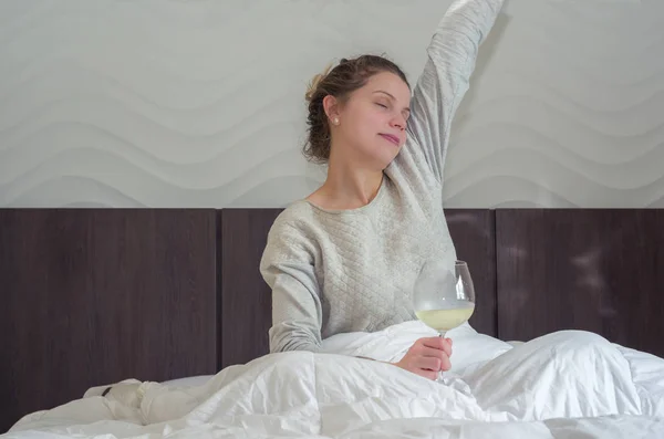 Young Blonde Woman Stretching Bed Glass Wine Hand Waking Happy — Stock Photo, Image
