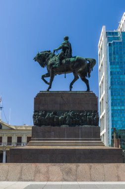 MONTEVIDEO, URUGUAY - 25 Aralık 2016: Jose Artigas Anıtı, Plaza Independencia, ünlü kent meydanı.