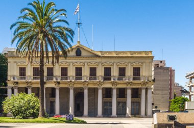 MONTEVIDEO, URUGUAY - 25 Aralık 2016: Jose Artigas Anıtı, Plaza Independencia, ünlü kent meydanı.
