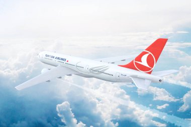Türk Hava Yolları Boeing 777 Atatürk Havalimanı pist yaklaşım.