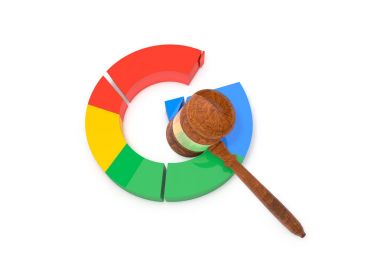 Renkli Google mektup (hakimin çekiç tokmak tarafından çöktü)