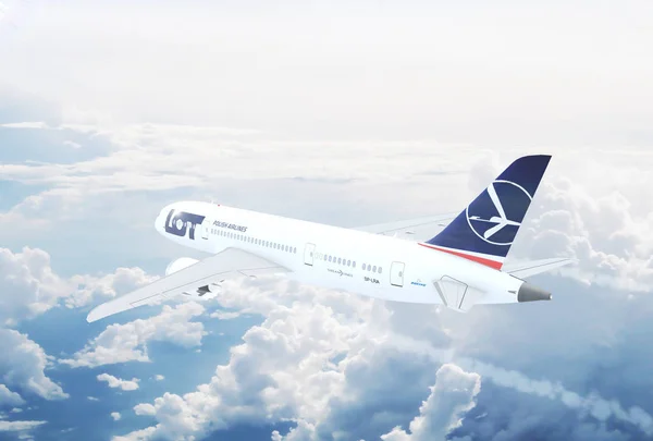 Yeni Boeing 787 Dreamliner çok Polonya Havayolları havadan görünümü  