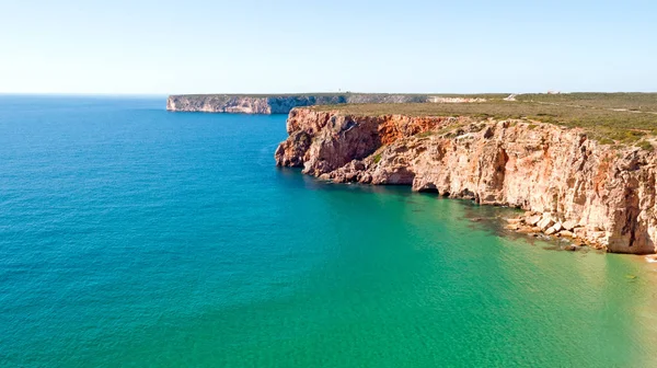 Aérea de rocas naturales cerca de Sagres en Portugal — Foto de Stock