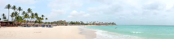 Panorama dalla spiaggia di Druif sull'isola di Aruba nel Mar dei Caraibi — Foto Stock