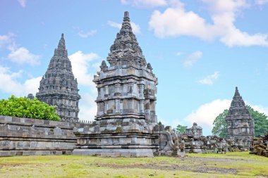 Prambanan veya Candi Rara Jonggrang bir Hindu tapınağı içinde bileşik olduğunu 
