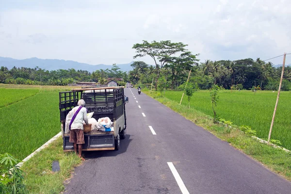 Στο δρόμο στην Ανατολική Ιάβα Ινδονησία — Φωτογραφία Αρχείου