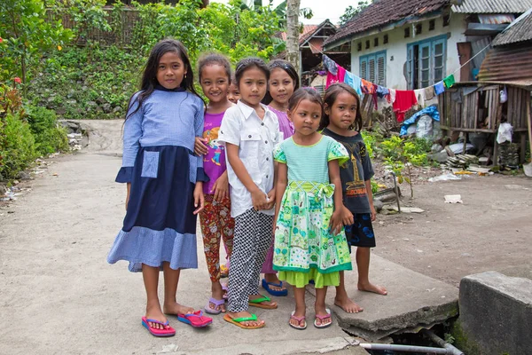 JAVA, INDONESIA - 28th december 2016: Local kids in a village on — Stock Photo, Image