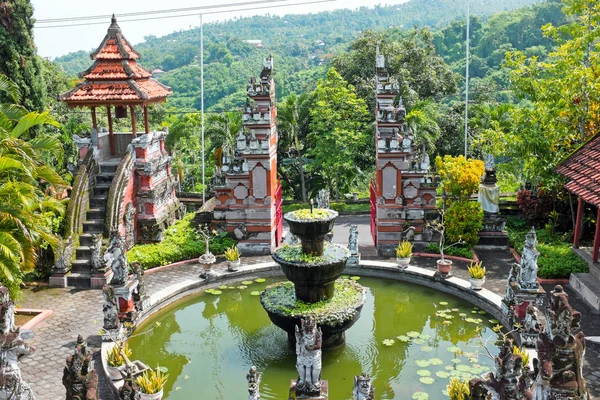 Temple Brahma vihara Arama banjar Bali, Indonézia — Stock Fotó