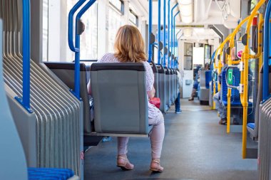 Tramvayla Amsterdam'da Hollanda seyahat turizm