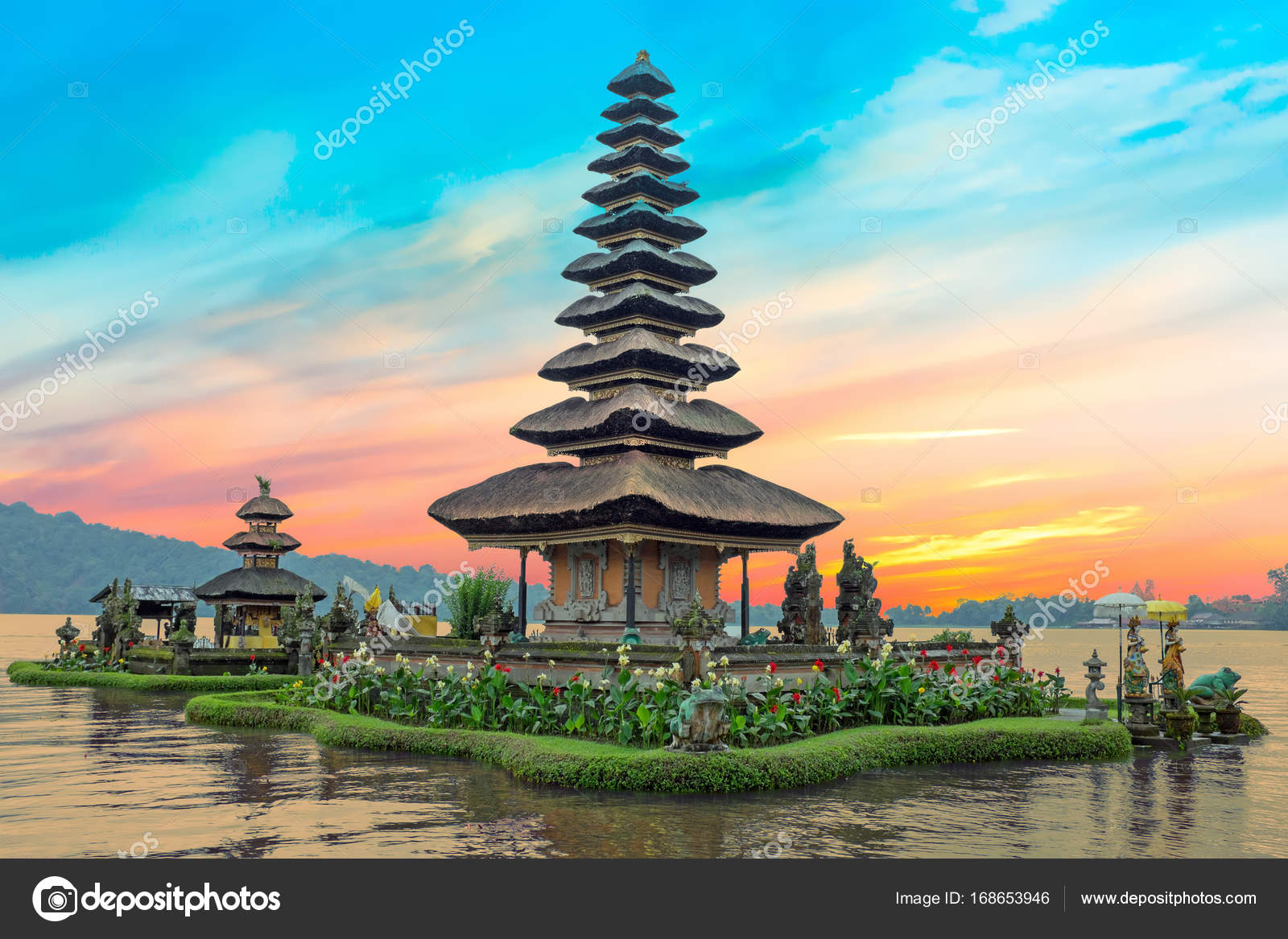 Бали биография. Бали храмы. Храм Пура улун дану Бератан. Бали (остров в малайском архипелаге). Улун дану Бали.