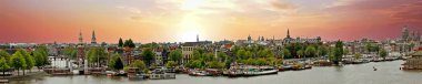 Panorama City Amsterdam Hollanda gün batımında