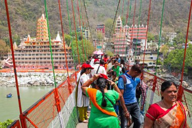 Cengiz Jhula, Hindistan - 17 Nisan 2017: insanlar üzerinde Laxm