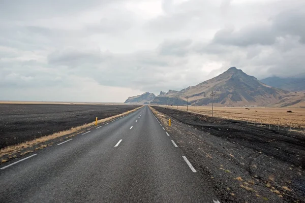 Camino Islandia Invierno —  Fotos de Stock