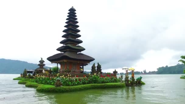Ulun Danu Tempel Bali — Stockvideo