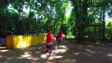 Java Endonezya çocuklar tarafından geleneksel dans