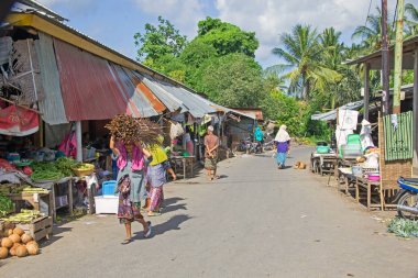 Lombok, Endonezya - 29 Aralık 2016: Sokak sahne üzerinde mar