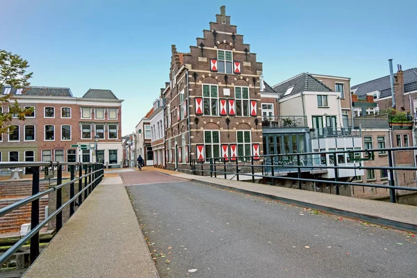 荷兰Gorinchem中世纪城镇的城市风景 — 图库照片