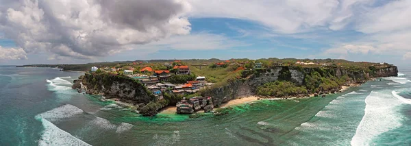 Panorama aéreo da famosa área de Uluwatu em Bali Indonésia — Fotografia de Stock