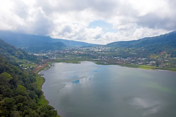 Udara dari dua danau di utara Bali Indonesia — Stok Foto