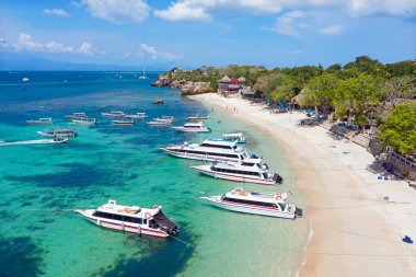 Nusa Lembongan Bali Endonezya 'daki Mantar Körfezi' nden.