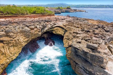 Nusa Lembongan Bali Endonezya 'da Şeytan' ın Gözyaşı Havası