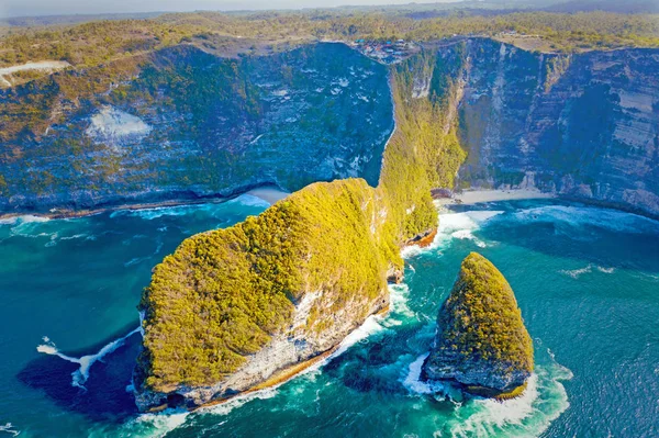 Vzduch z pláže Kling King na Nusa Penida Bali Indonesia — Stock fotografie