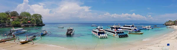 Panorama de cogumelo baía porto em Nusa Lembongan Bali Indones — Fotografia de Stock