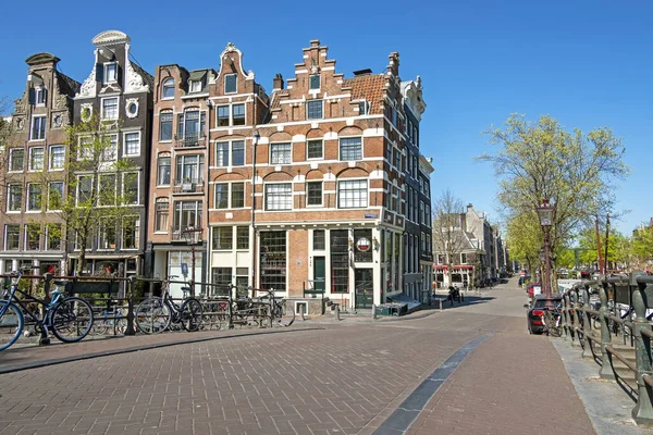 Medeltida Fasader Längs Kanalen Jordaan Amsterdam Nederländerna — Stockfoto