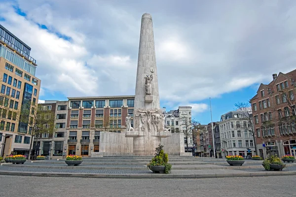 Památník Přehradě Amsterdamu Jaře — Stock fotografie