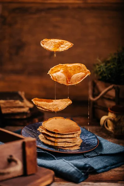 Levitation Fresh Baked American Pancakes Delicious Mapple Syrup Old Wood — Stock Photo, Image
