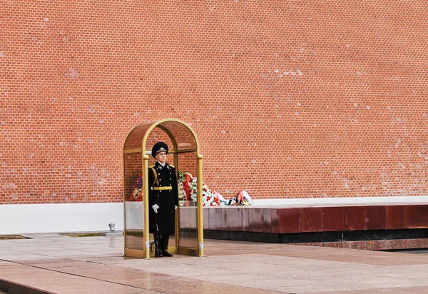 Moskova Rusya 2017 Kızıl Meydan Kremlin Ebedi Ateşte Nöbet Değişimi — Stok fotoğraf