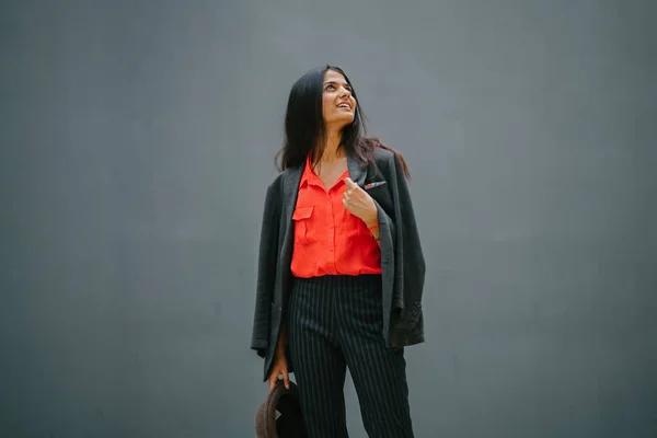 Portrait Fashionable Indian Asian Woman Plain Grey Background She Smiling — Stock Photo, Image