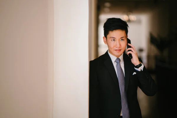 Portrait Young Handsome Businessman Dressed Formal Suit Tie Looking His — Stock Photo, Image