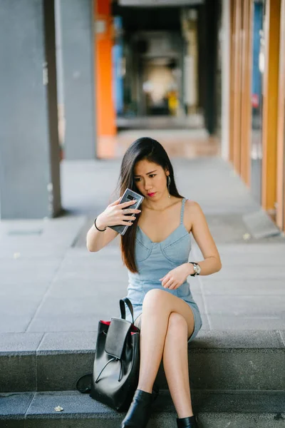 Portrait Young Photogenic Attractive Chinese Asian Woman Smartphone While She — Stock Photo, Image