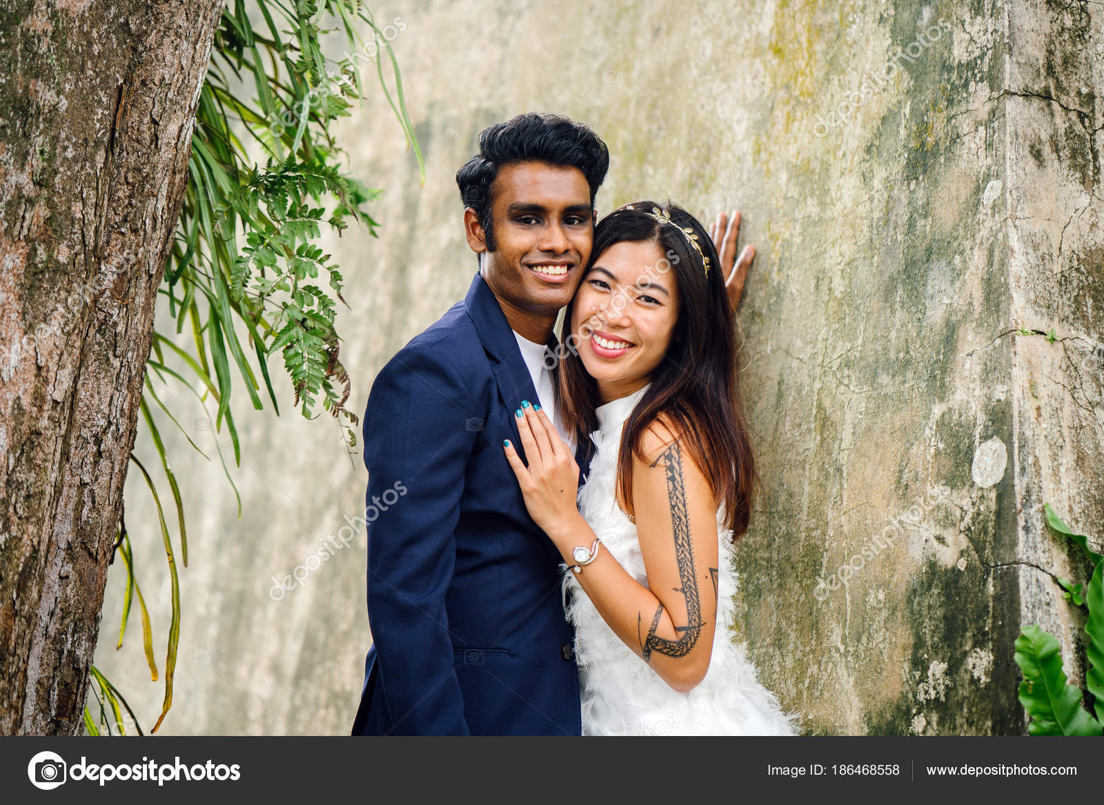 Just perfect 👌👌 #tabassum ara | Couple photography poses, Couple  photoshoot poses, Photo poses for couples