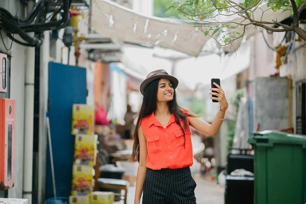 Young Stylish Indian Asian Woman Takes Selfie Herself Alley Way — Stock Photo, Image