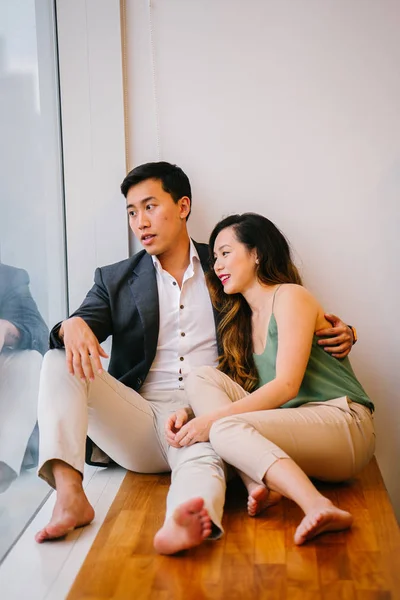 Portrait Chinese Asian Singaporean Couple — Stock Photo, Image