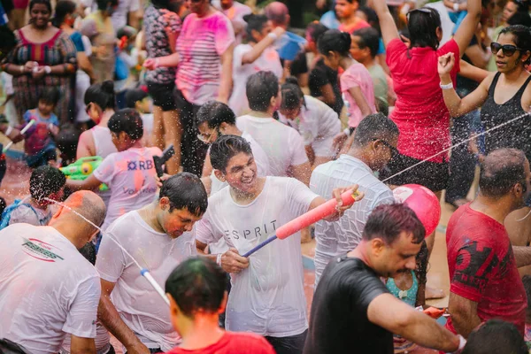 Singapur Marca 2018 Święto Holi Wyspa Sentosa Singapur Indianie Innych — Zdjęcie stockowe