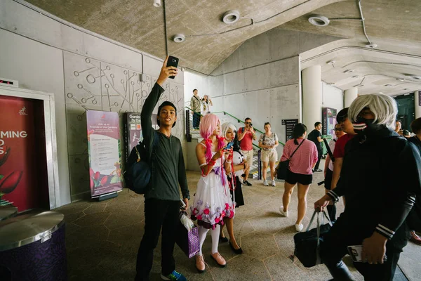 Сингапур Март 2018 Молодые Косплееры Одеваются Японские Персонажи Аниме Манги — стоковое фото