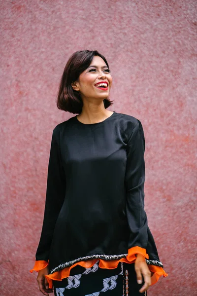 Moda Piękny Portret Piękna Asian Kobiety Modne Pozowanie Ulicy — Zdjęcie stockowe
