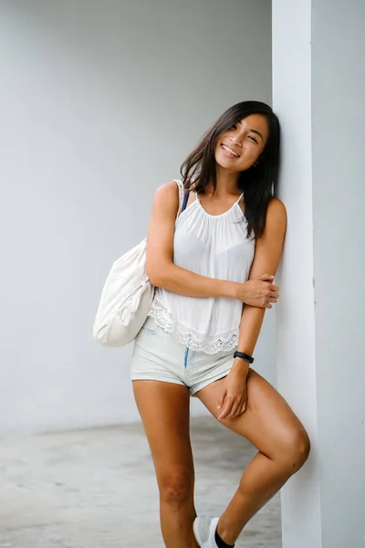 Studio Portrait Cute Athletic Tanned Chinese Asian Woman She Smiling — Stock Photo, Image