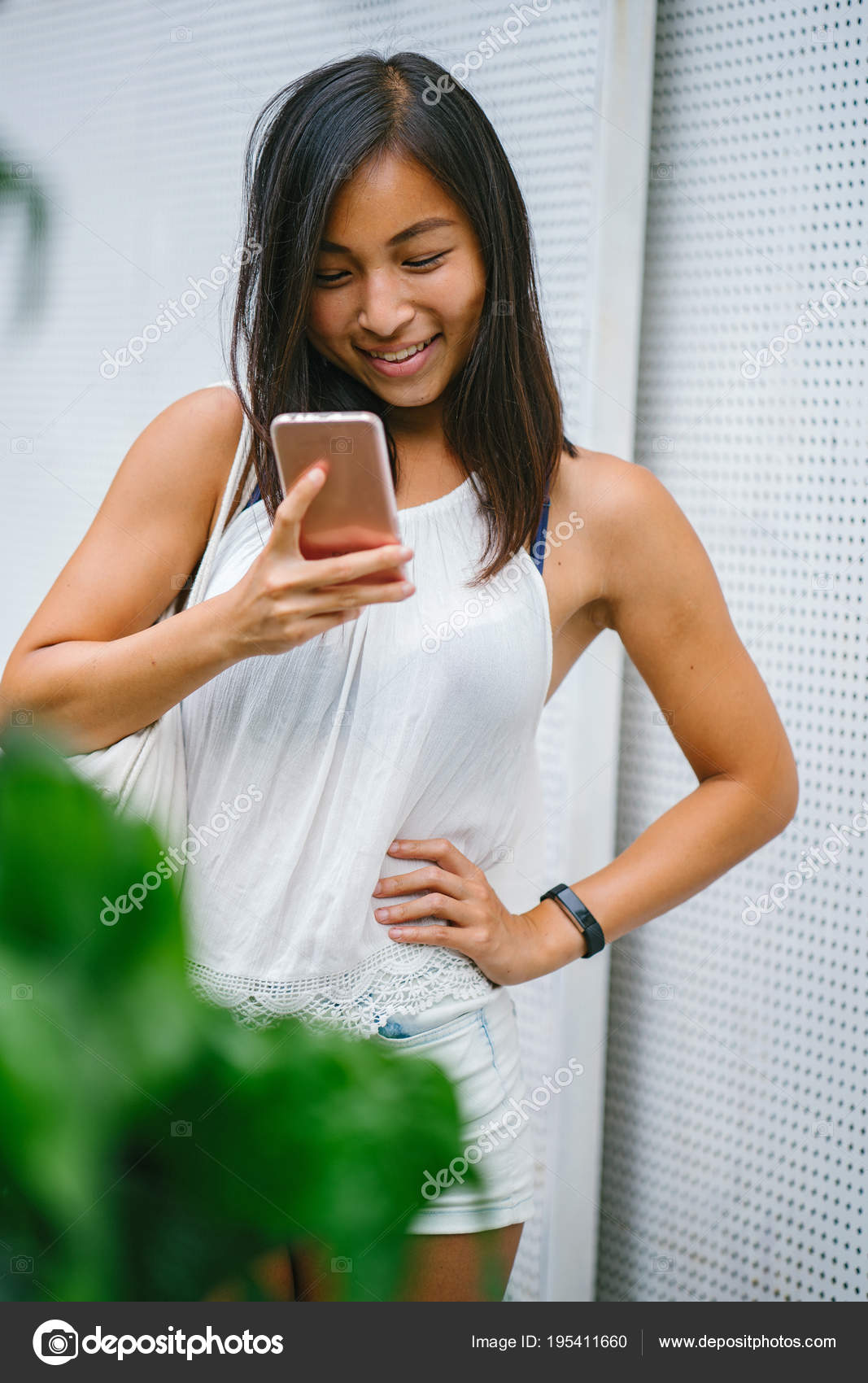 Toned asian girl