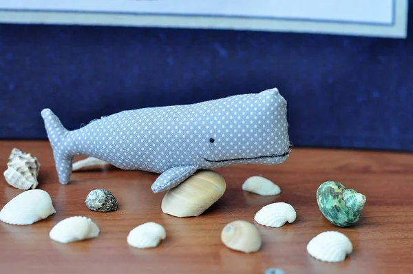 Textil küçük balina dolması.